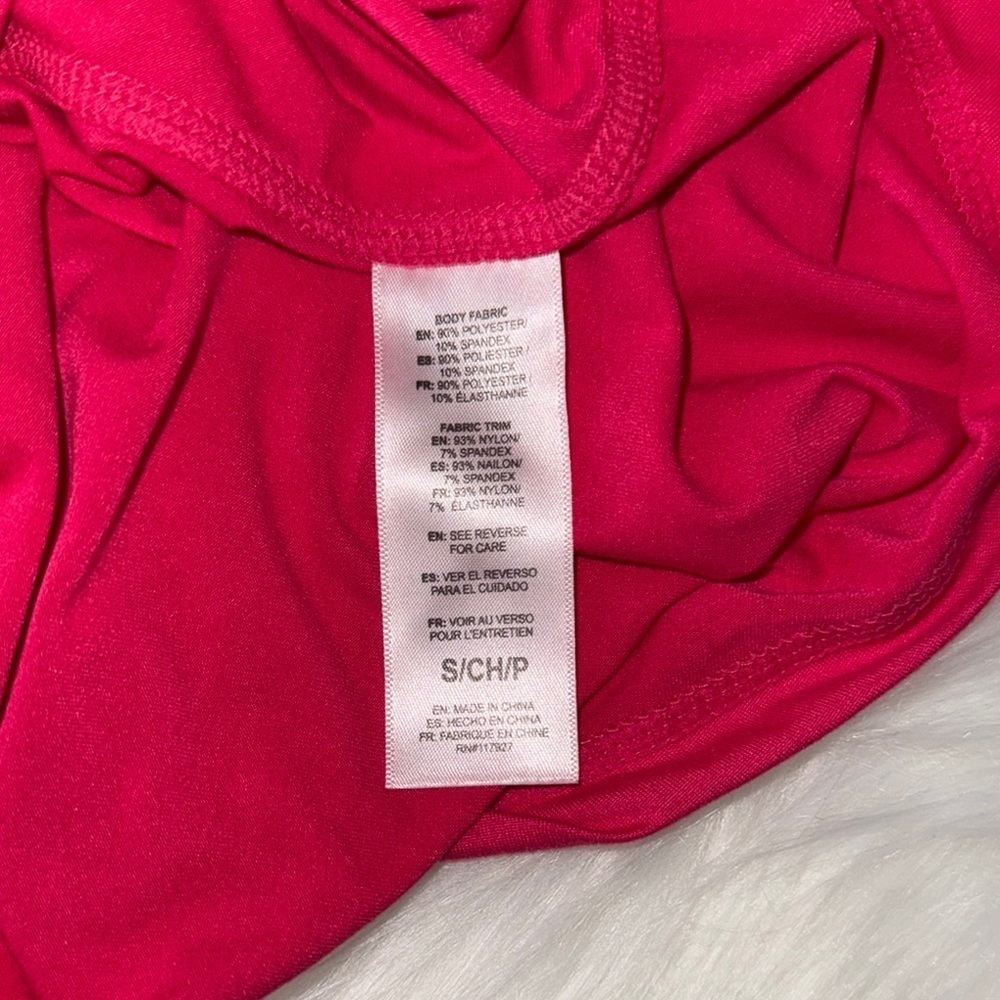 Nicole Miller Pink Sleeveless Tank Top with Rounded Neckline - Picture 8 of 8